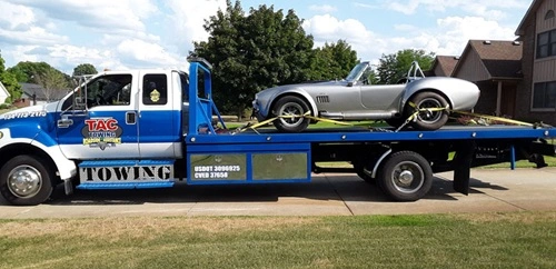 flatbed towing service in Livingston County MI for cars and trucks