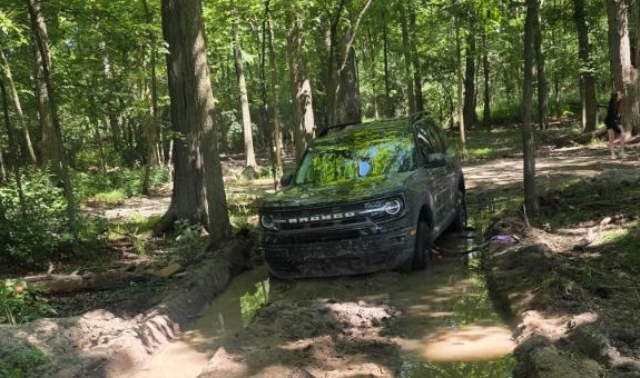 4x4 off-road recovery in Howell MI
